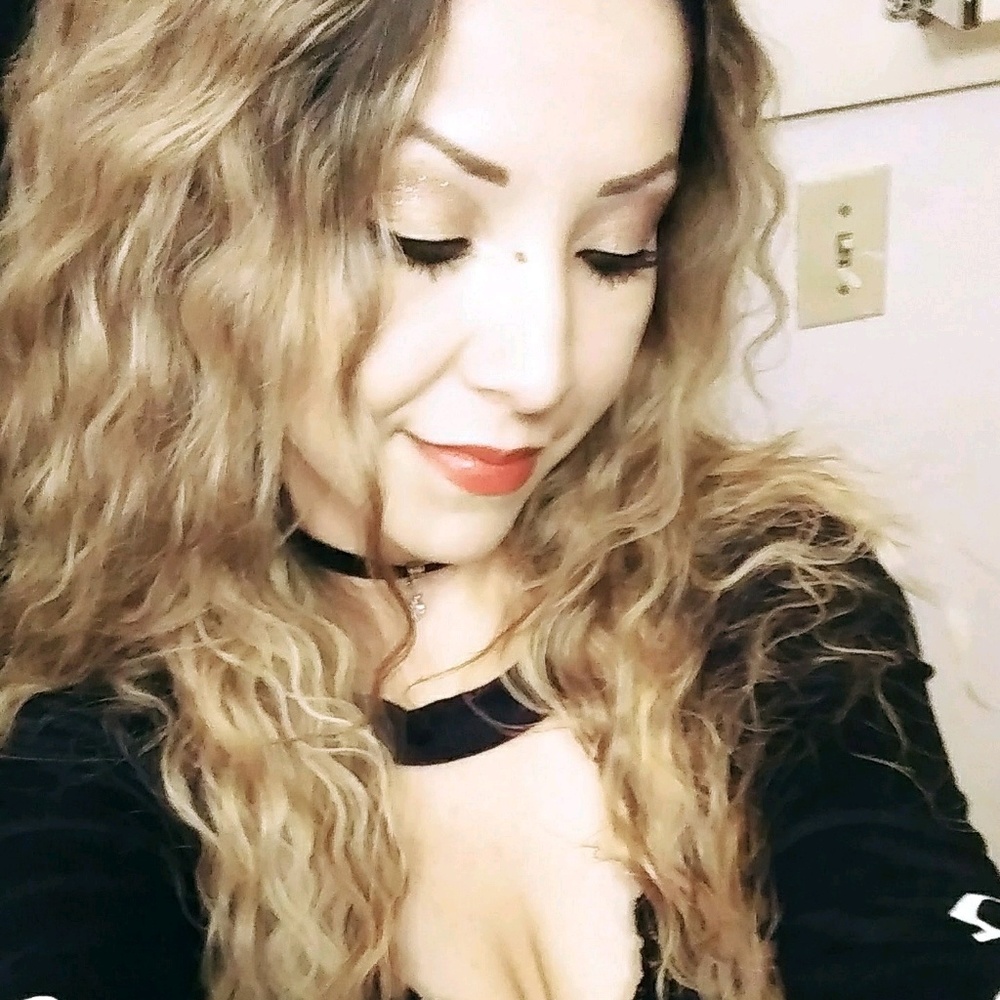 Meet your Posher, Melly